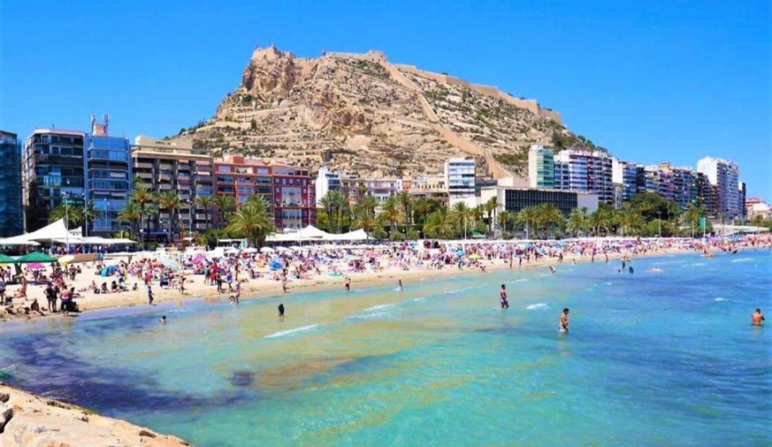 Apartment With Pool & Balcony Less Than 10Min Walk To La Mata Beach! Торевиеха Екстериор снимка