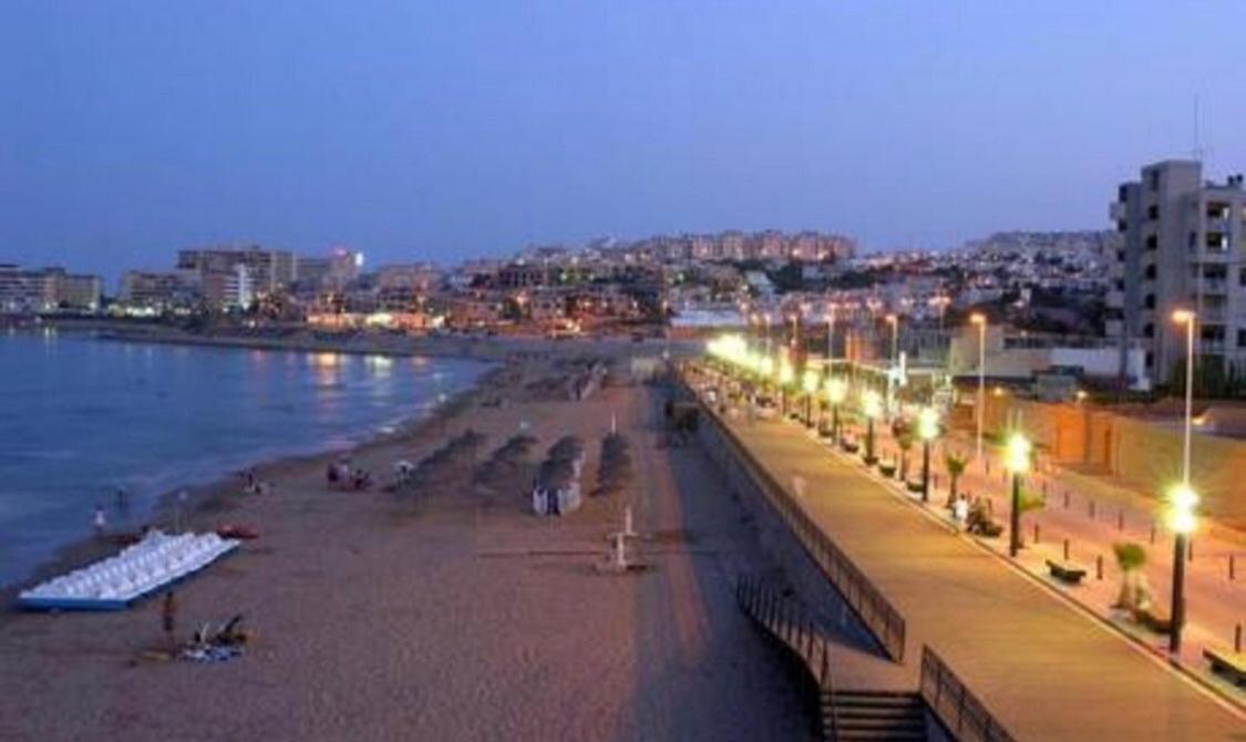 Apartment With Pool & Balcony Less Than 10Min Walk To La Mata Beach! Торевиеха Екстериор снимка