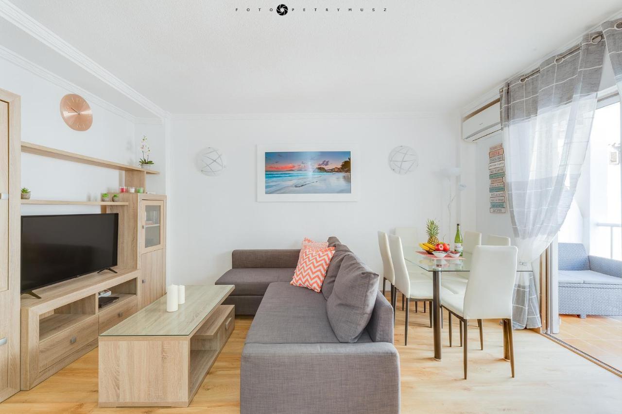 Apartment With Pool & Balcony Less Than 10Min Walk To La Mata Beach! Торевиеха Екстериор снимка